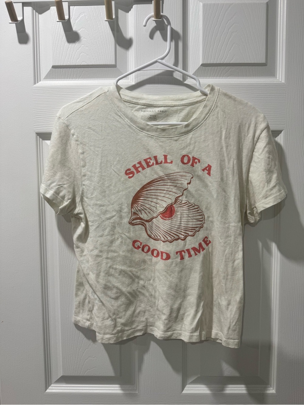 American Eagle Shell of a Good Time Graphic Tee - Cream with Pink Print